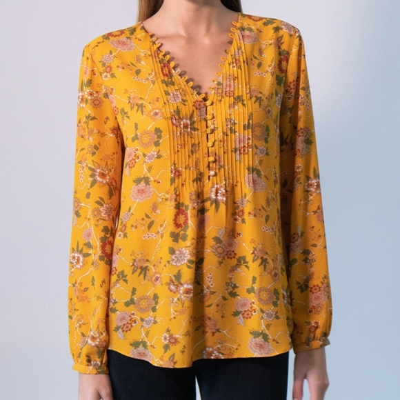 Violet & Claire Tops - Voilet & Claire Mustard bell sleeve blouse floral